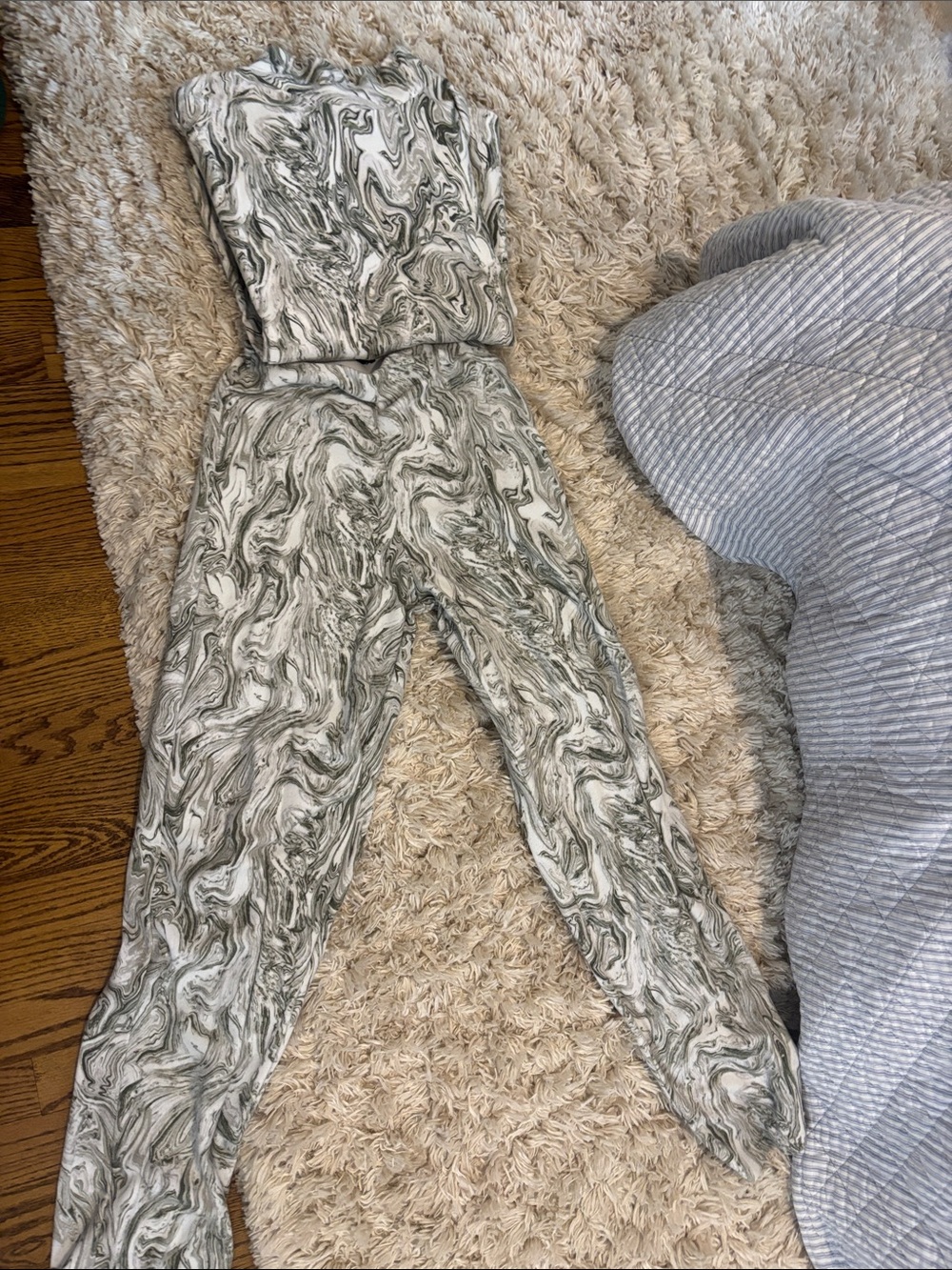 Zara green and white marble look